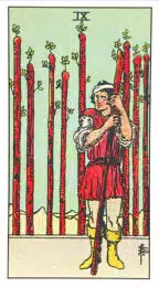Neuf de Bâtons - Tarot Rider Waite
